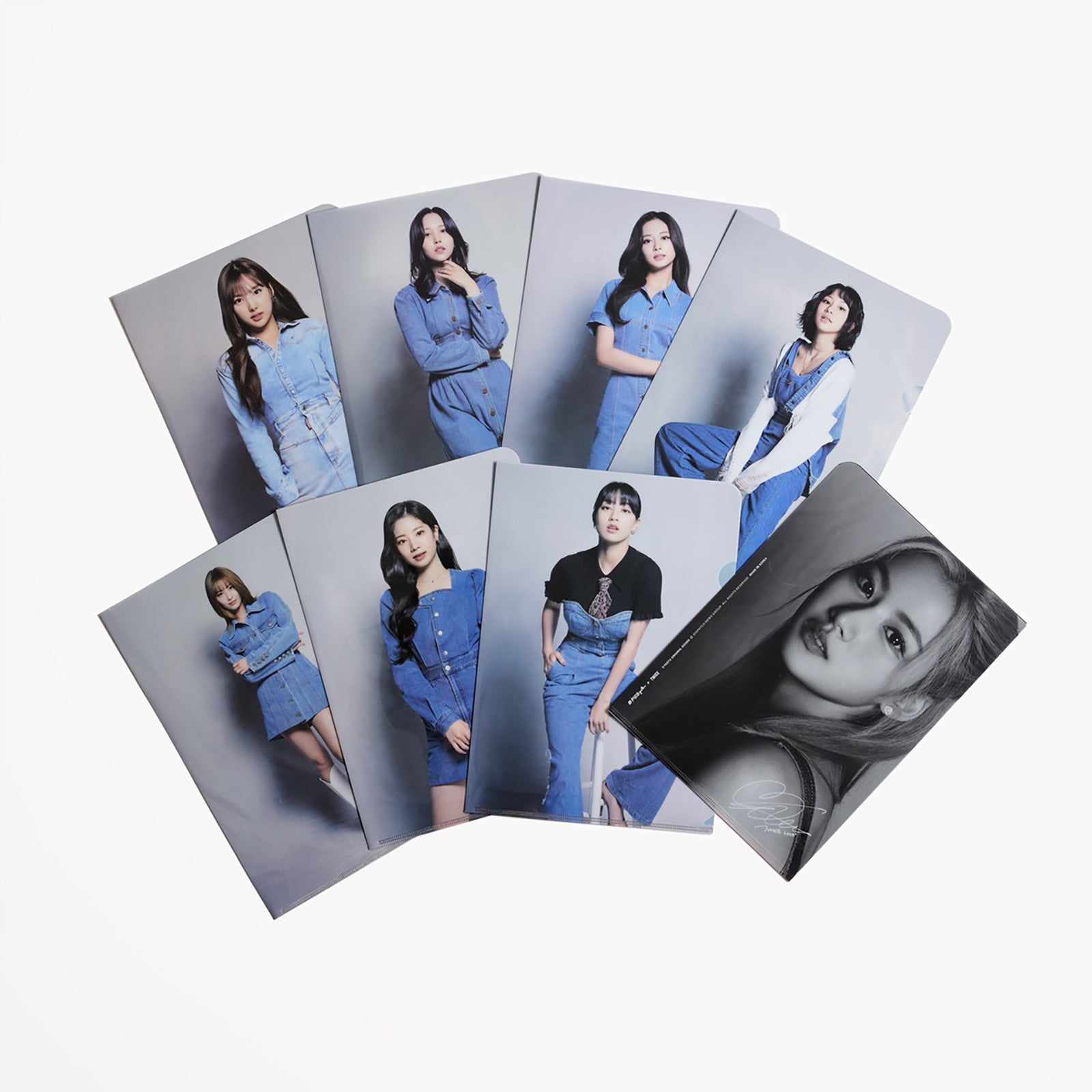 HMV＆BOOKS online購入特典「D'FESTAオリジナル両面コラボクリアファイル」 （画像提供：光文社）