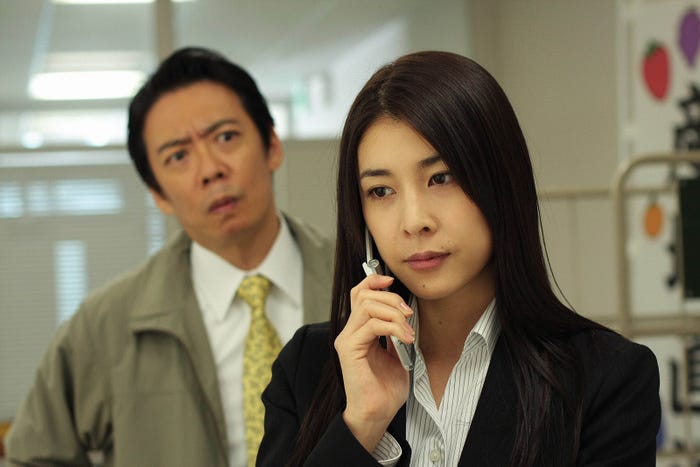 生瀬勝久、竹内結子さん/「ストロベリーナイト(TVドラマ)」 (C)Tetsuya Honda,Kobunsha (C)共同テレビジョン