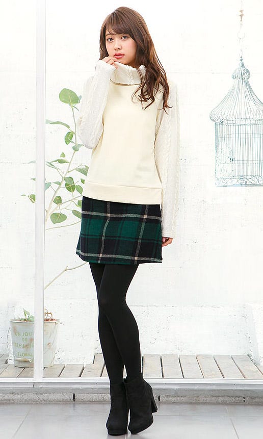 起毛フェイクウールミニスカート「神戸レタス」2690円(税込)/画像提供:神戸レタス