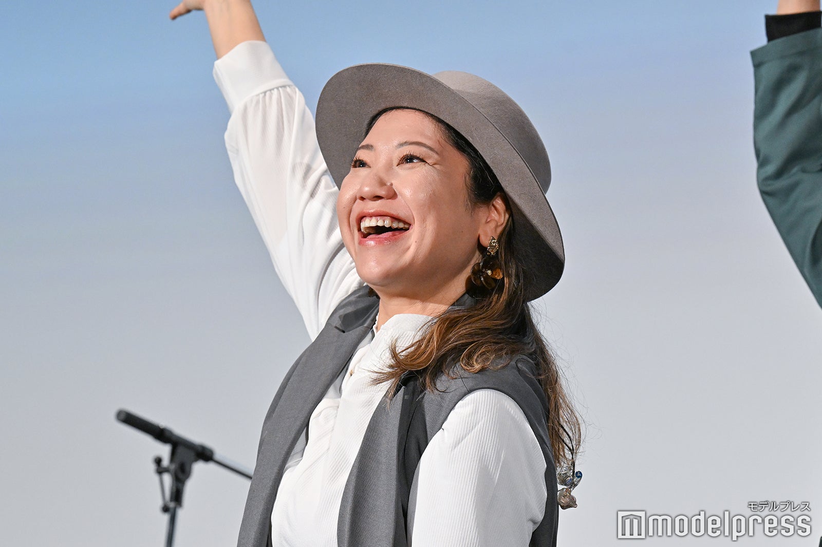 仲宗根泉（C）モデルプレス