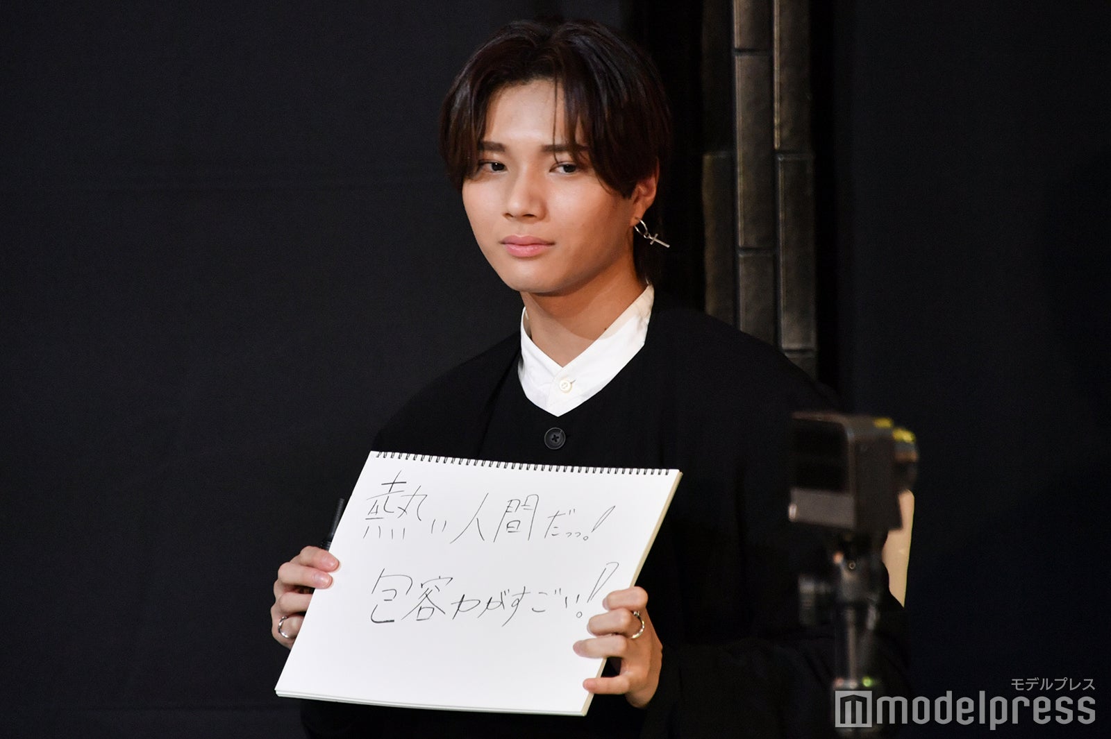 「GYAO!」にて配信された「OWV グループ結成記念生配信特番」より／中川勝就から見て「本田康祐はどんな人間か」（C）モデルプレス