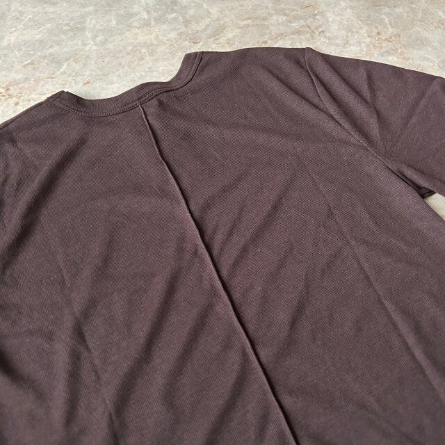 GUソフトシアークルーネックTのメローデザイン部分