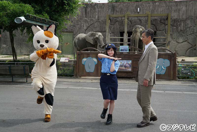 最初は渋る渡部篤郎（画像提供：フジテレビ）