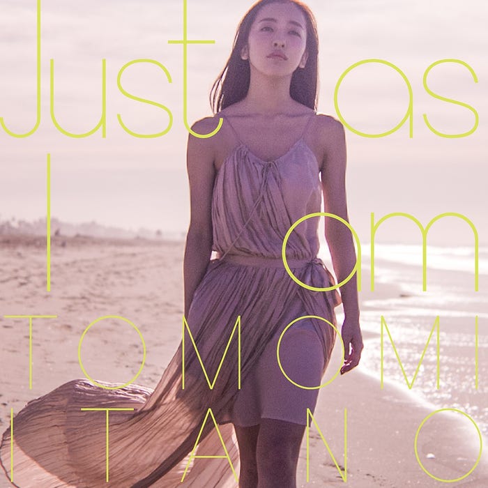 板野友美10thシングル『Just as I am』(2018年2月28日発売)通常盤 (提供画像)