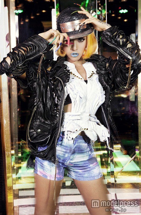 JASMINE、m-flo☆Takuとタッグの復活第2弾ジャケ写＆音源解禁　非日常×リアルを融合