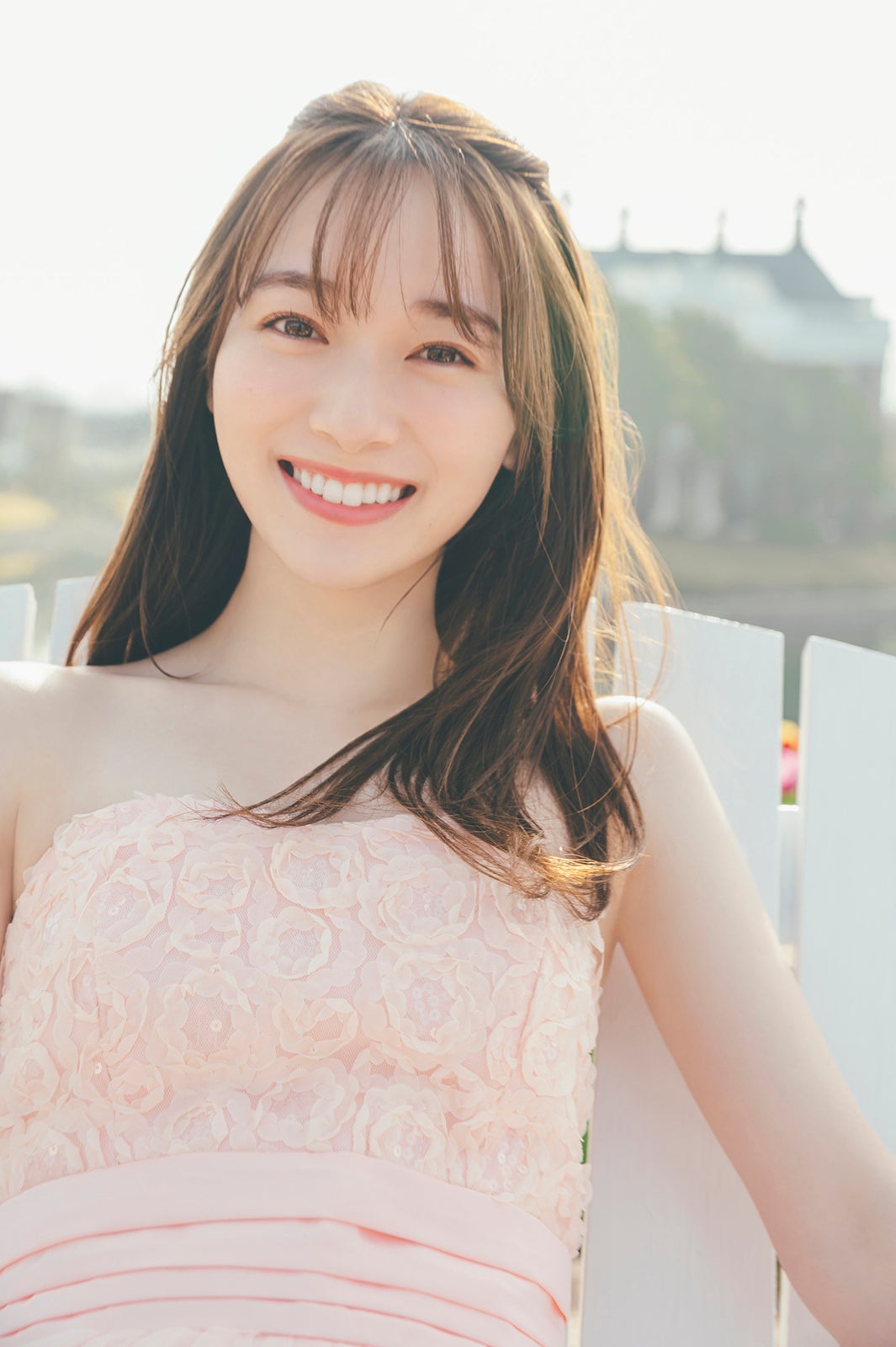 公式サイト 櫻坂46 守屋麗奈 1st写真集 笑顔のグーチョキパー アザー