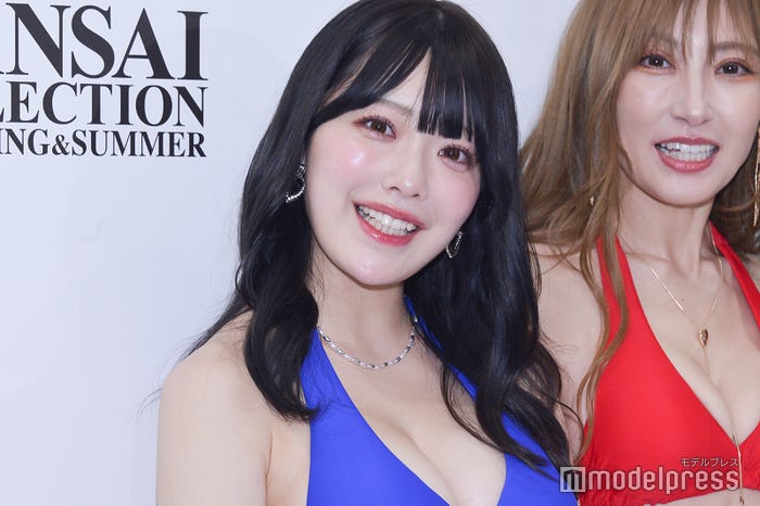 (左から)塩見きら、熊田曜子(C)モデルプレス