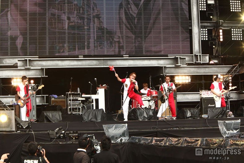 「氣志團万博2012」2日めに登場したユニコーン