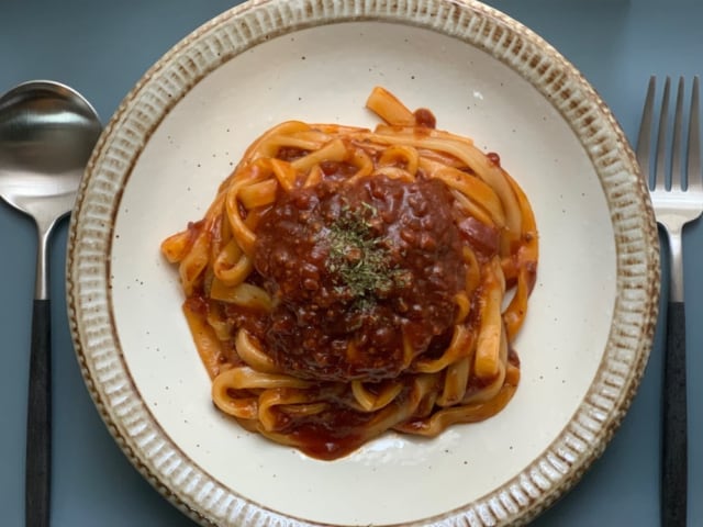 業務スーパー　冷凍きしめん　ボロネーゼアレンジ