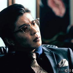 田中圭扮する竜崎組長のスパイ・狛江がついに行動を起こす!?『Iターン』