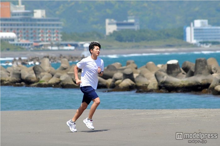 宇佐美太一役の佐野玲於(画像提供:関西テレビ)