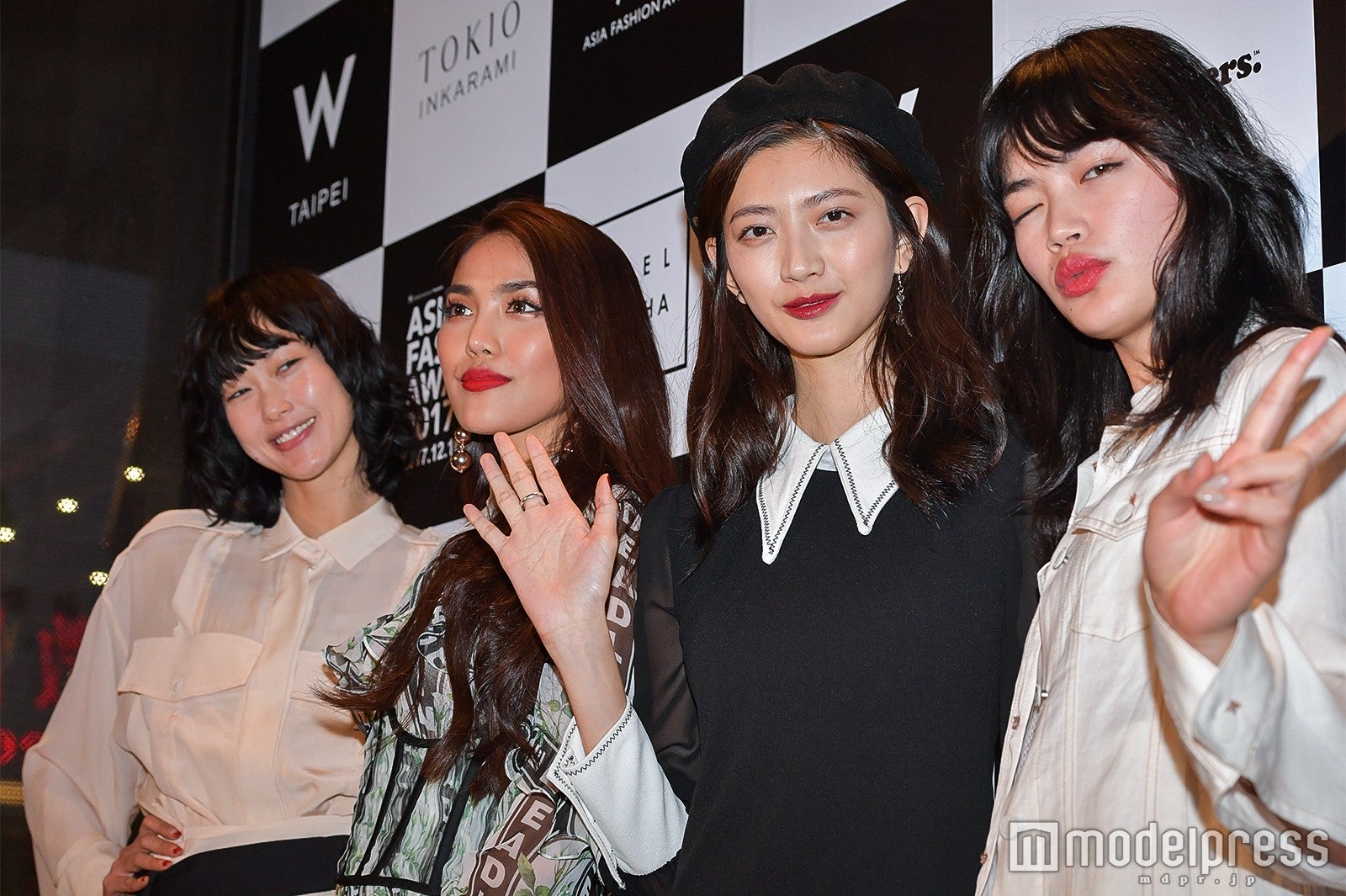 （C）モデルプレス