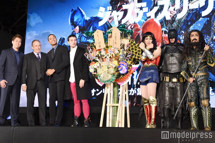 前田健太投手、チャールズ・ローブン、レイ・フィッシャー、エズラ・ミラー、向井慧、尾形貴弘、菅良太郎 (C)モデルプレス