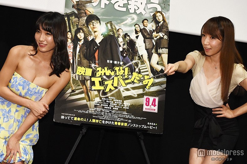 今野杏南（左）、清水あいり（右）