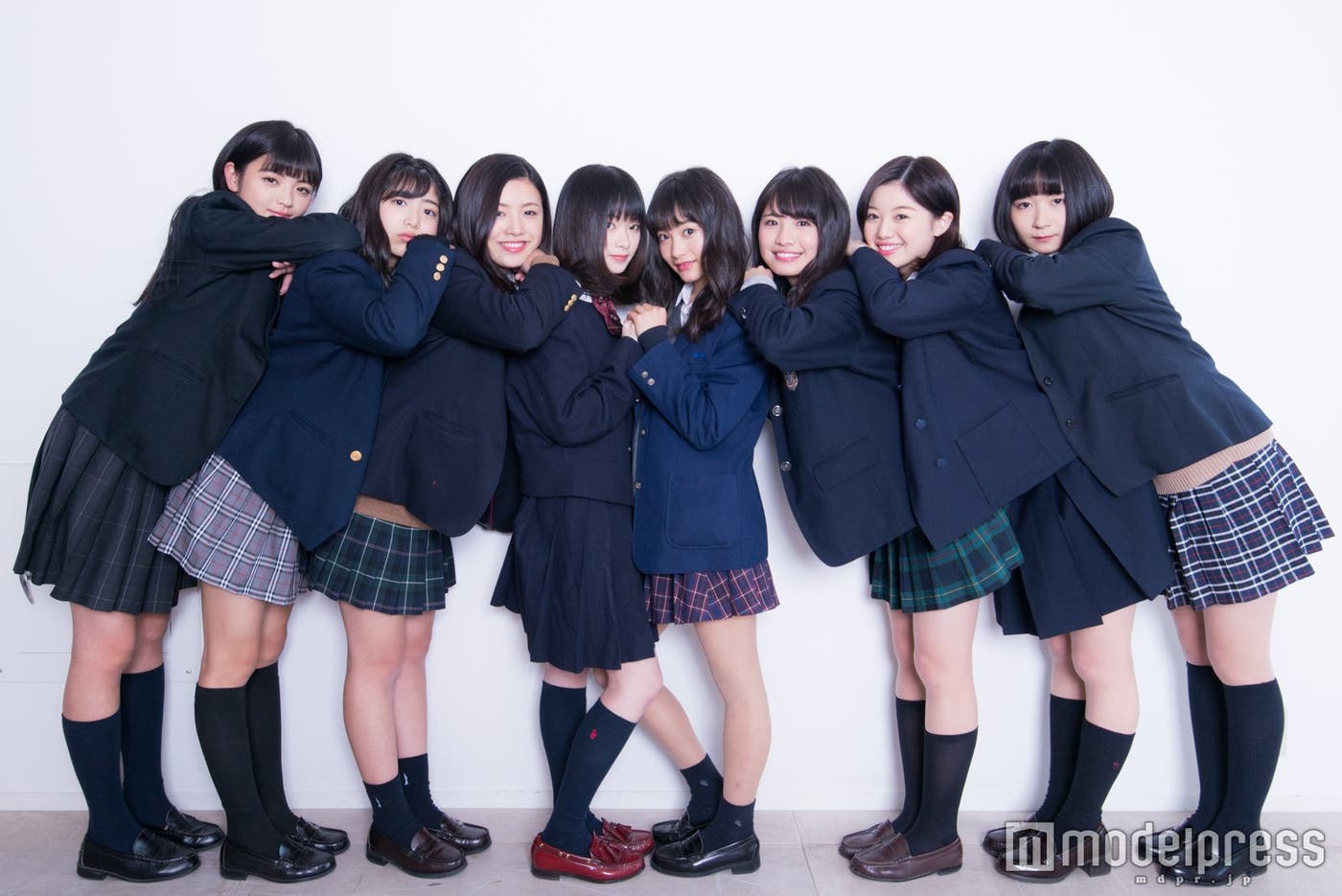 動画に登場する「女子高生ミスコン2017-2018」ファイナリスト(C)モデルプレス
