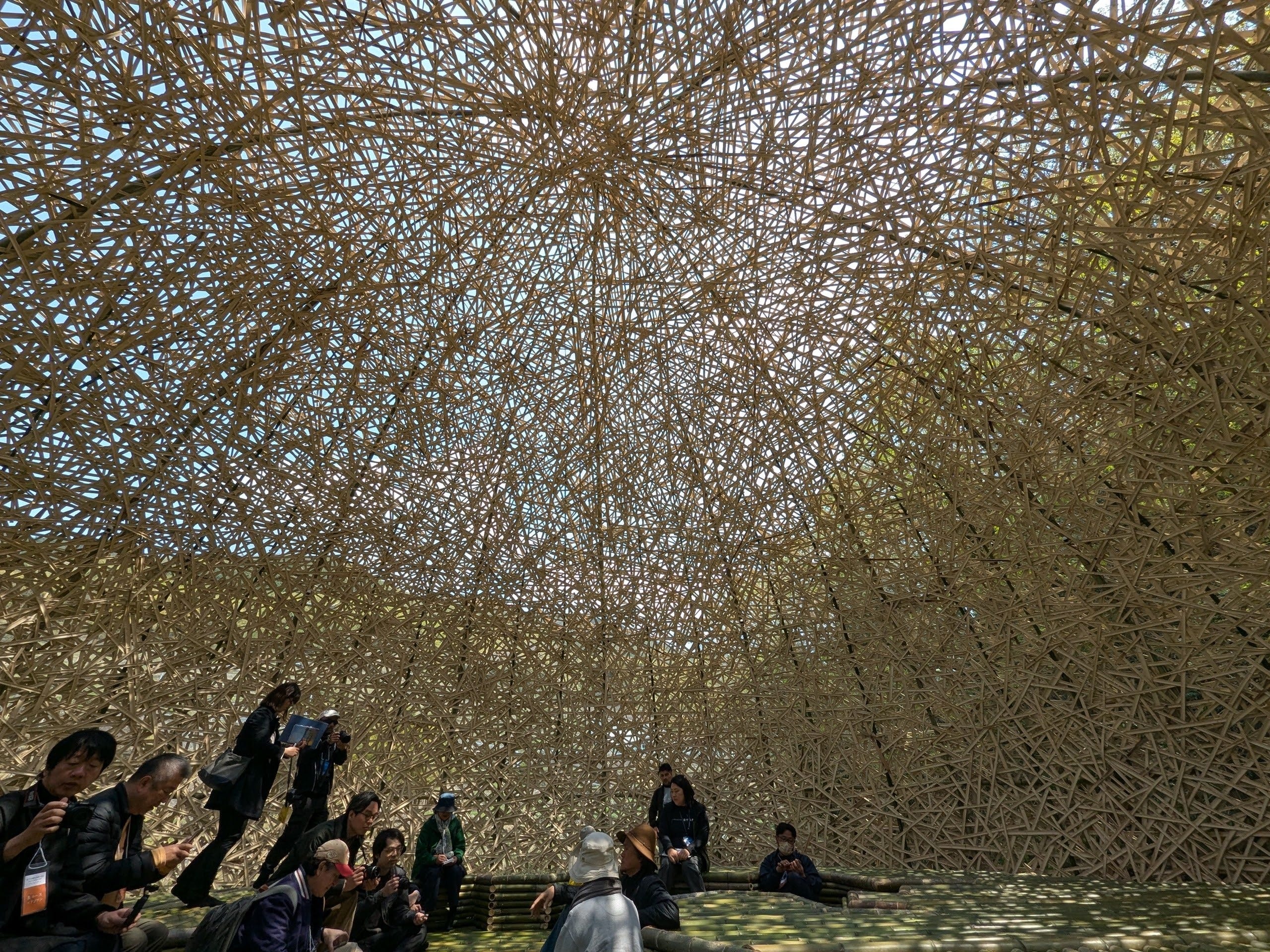 ワン・ウェンチー「抱擁・小豆島」は、中に入って鑑賞できる~小豆島・瀬戸内国際芸術祭2025