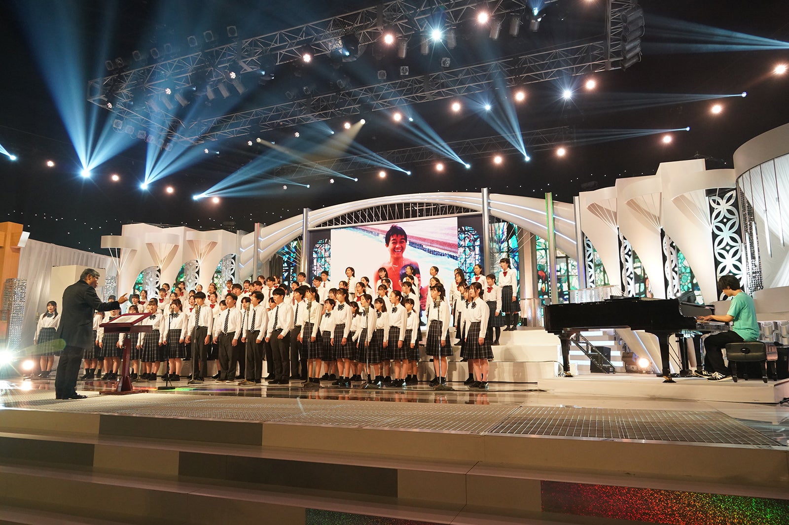 大西流星ら（C）日本テレビ