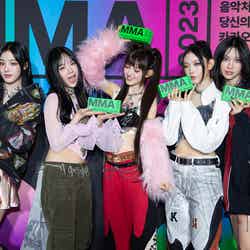 NewJeans／ヘイン、ハニ、ヘリン、ダニエル、ミンジ（C）2023 Melon Music Awards （MMA2023）