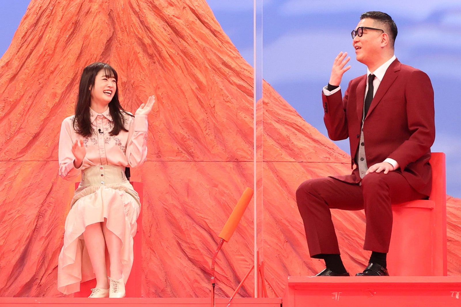 （左から）高橋ひかる、長谷川忍（C）フジテレビ