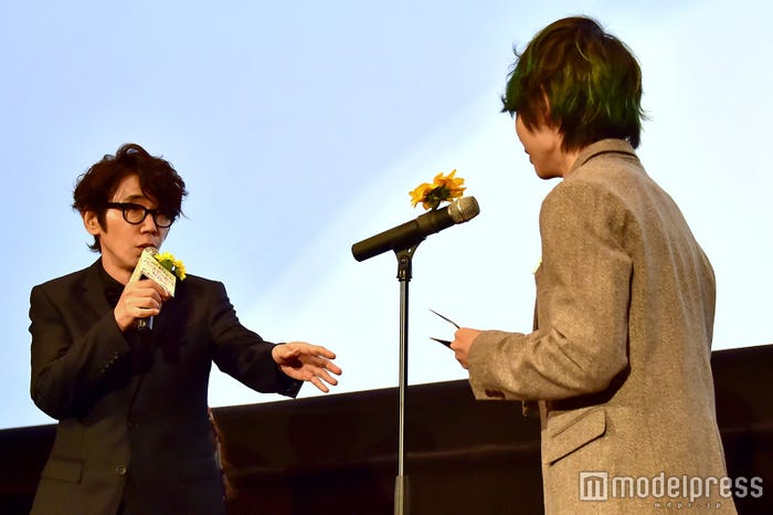 ユースケ・サンタマリア、須賀健太 (C)モデルプレス