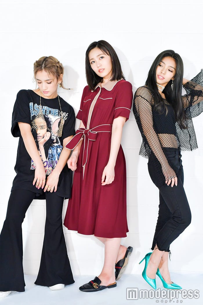 YURINO、鷲尾伶菜、SAYAKA(C)モデルプレス