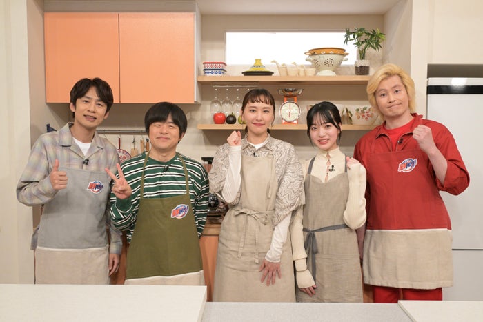 新垣結衣、自宅での節約術告白 料理姿も披露