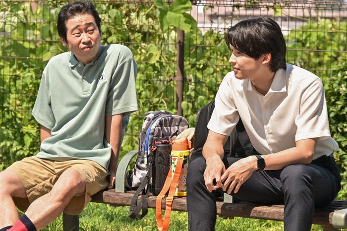 前野朋哉、松村北斗「西園寺さんは家事をしない」第10話より(C)TBS