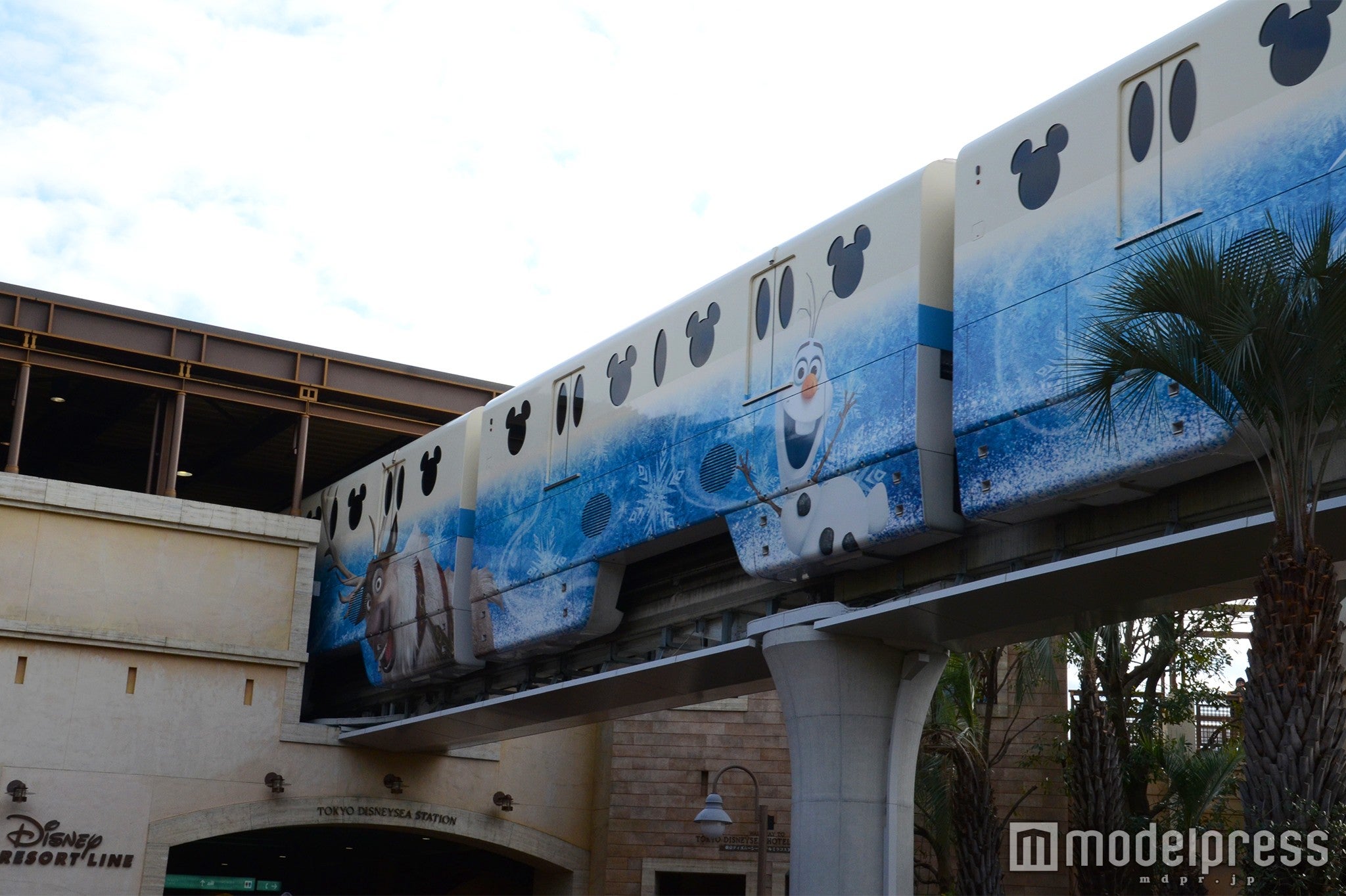 「アナとエルサのスノークリスタル・ライナー」（C）モデルプレス