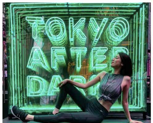 三吉彩花“美腹チラリ”ショット公開「ひたすら美しい」「憧れボディ」の声