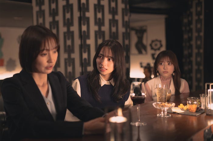 篠田麻里子、水崎綾女、矢吹奈子(C)「サレタ側の復讐」製作委員会