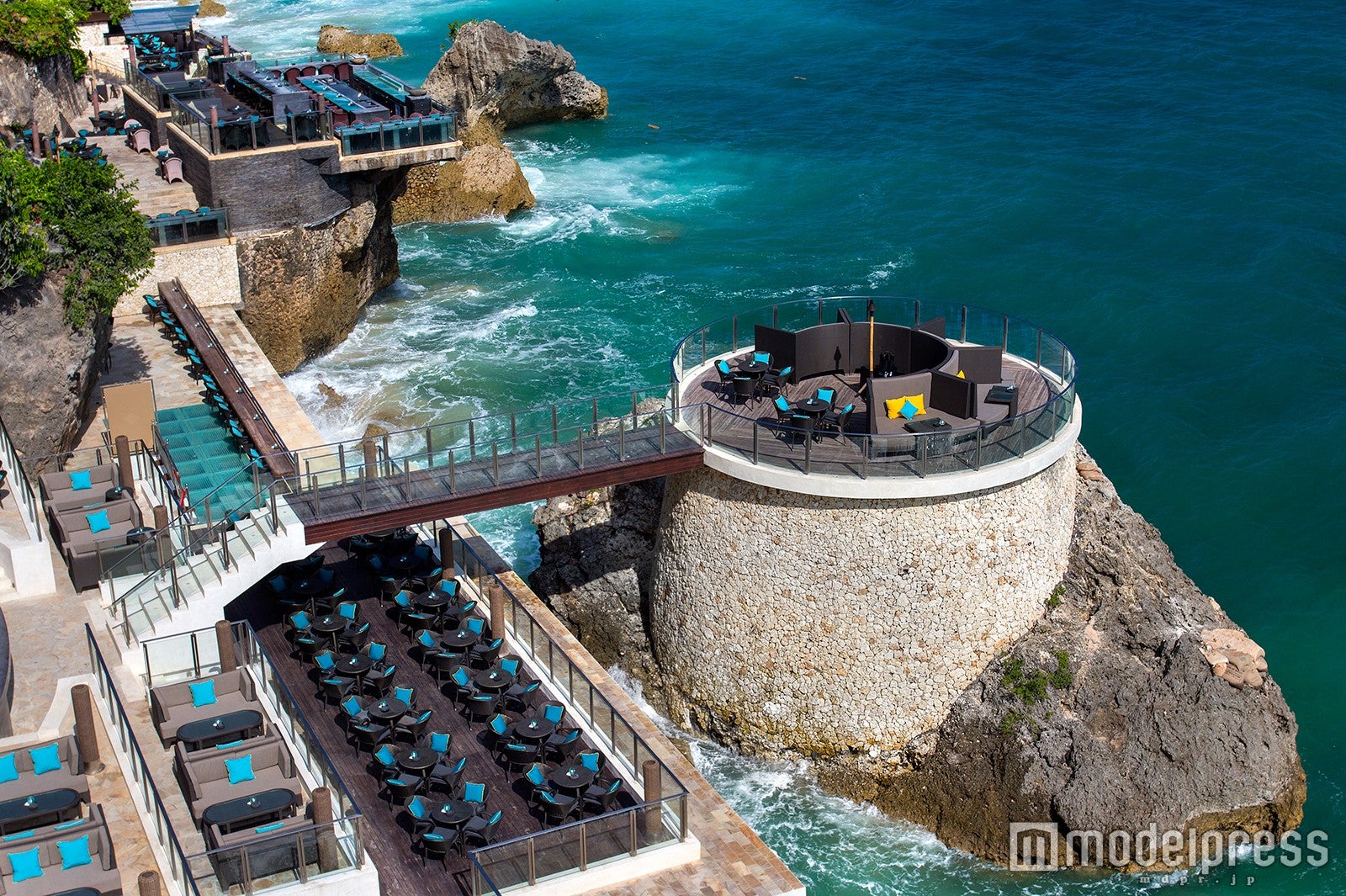 2015年にオープンしたラウンドデッキ／画像提供：アヤナ リゾート＆スパ バリ