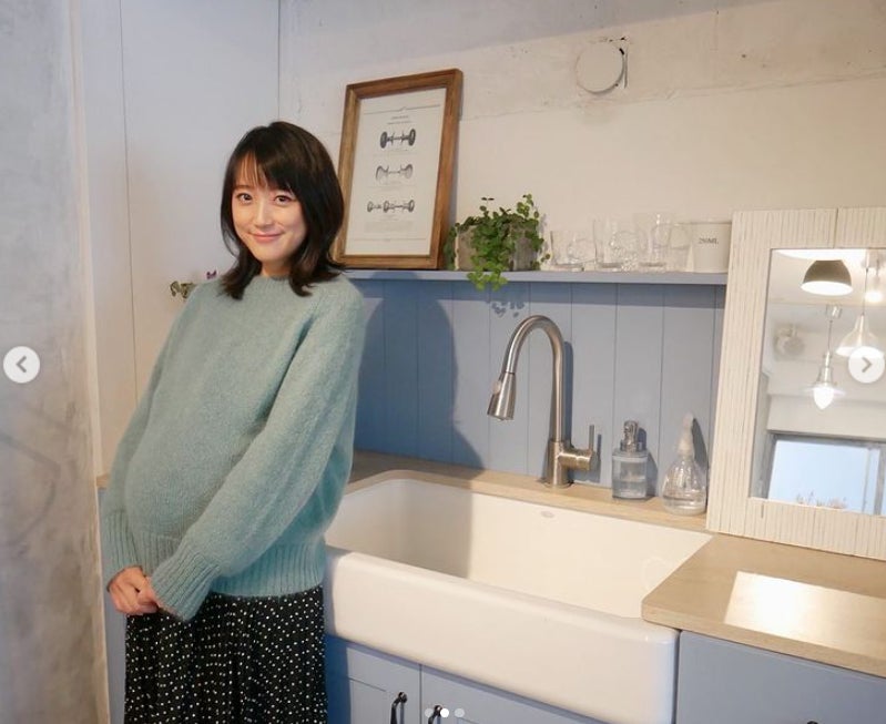 元テレ朝 竹内由恵アナ ふっくらお腹公開 幸せそうな笑顔にほっこり の声 モデルプレス