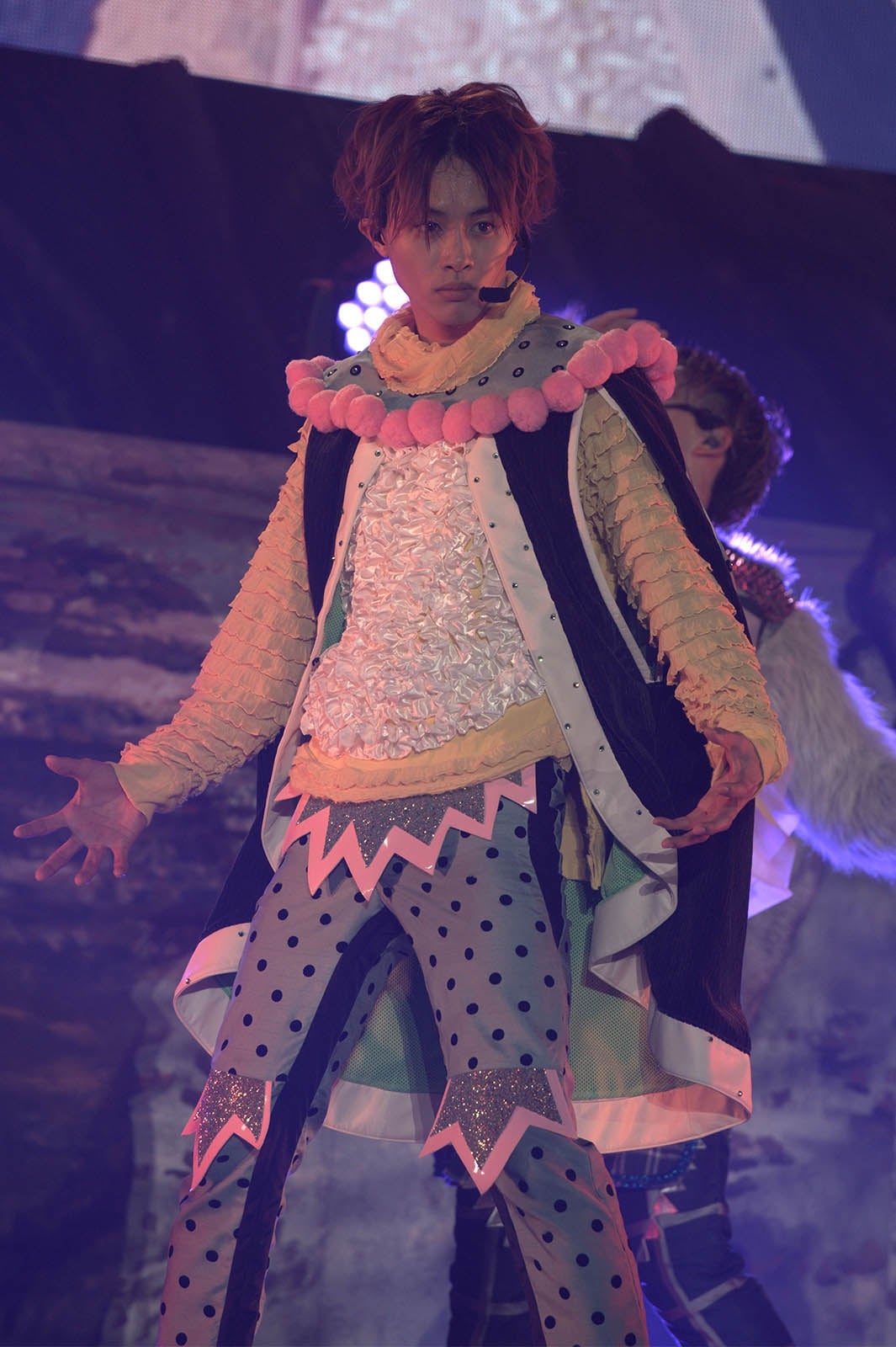 タクヤ／「BULLET TRAIN CHRISTMAS ONEMAN SHOW 2016 愛す。in Wonder Land 」より（写真提供：SDR）