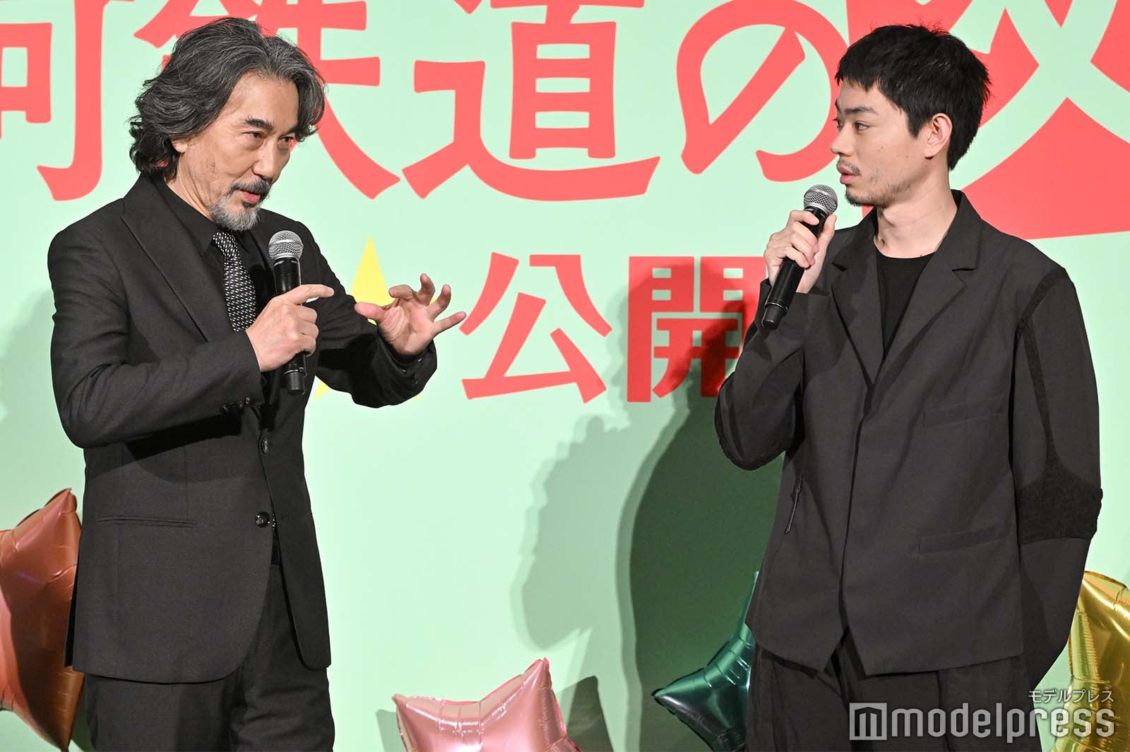 役所広司、菅田将暉（C）モデルプレス