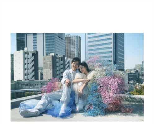 堀田真由、鈴木仁と密着 「ゼクシィ」オフショット公開