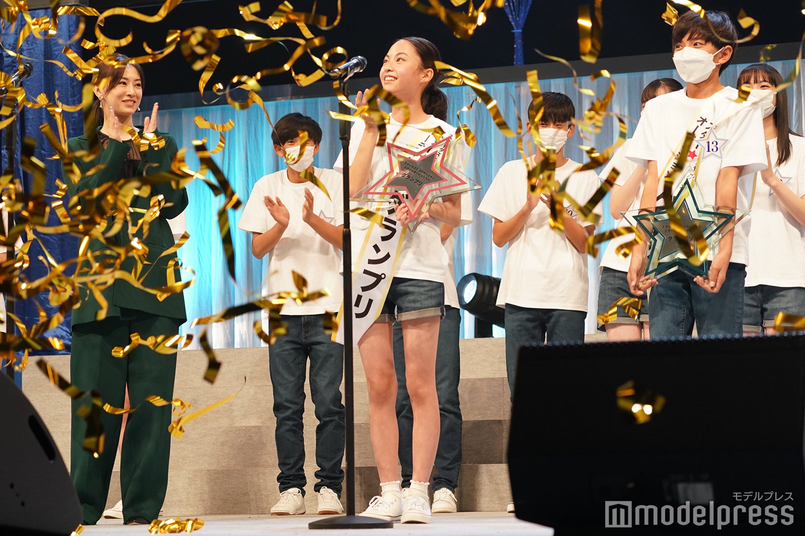 北川景子、山木雪羽那さん、竹野世梛さん （C）モデルプレス