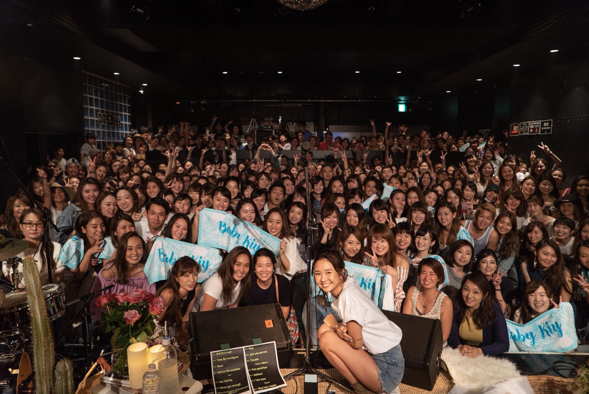 Baby Kiy、ライブの様子