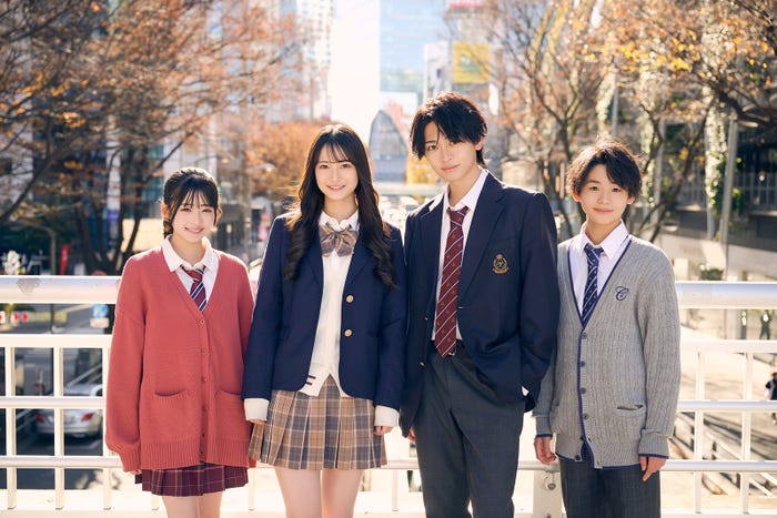 (左から)「JCミスコン2024」グランプリ・ゆなさん、「女子高生ミスコン2024」グランプリ・はるあさん、「男子高生ミスターコン2024」グランプリ・黒木聖那くん、「男子中学生ミスターコン2024」グランプリ・井原泰知くん(提供写真)