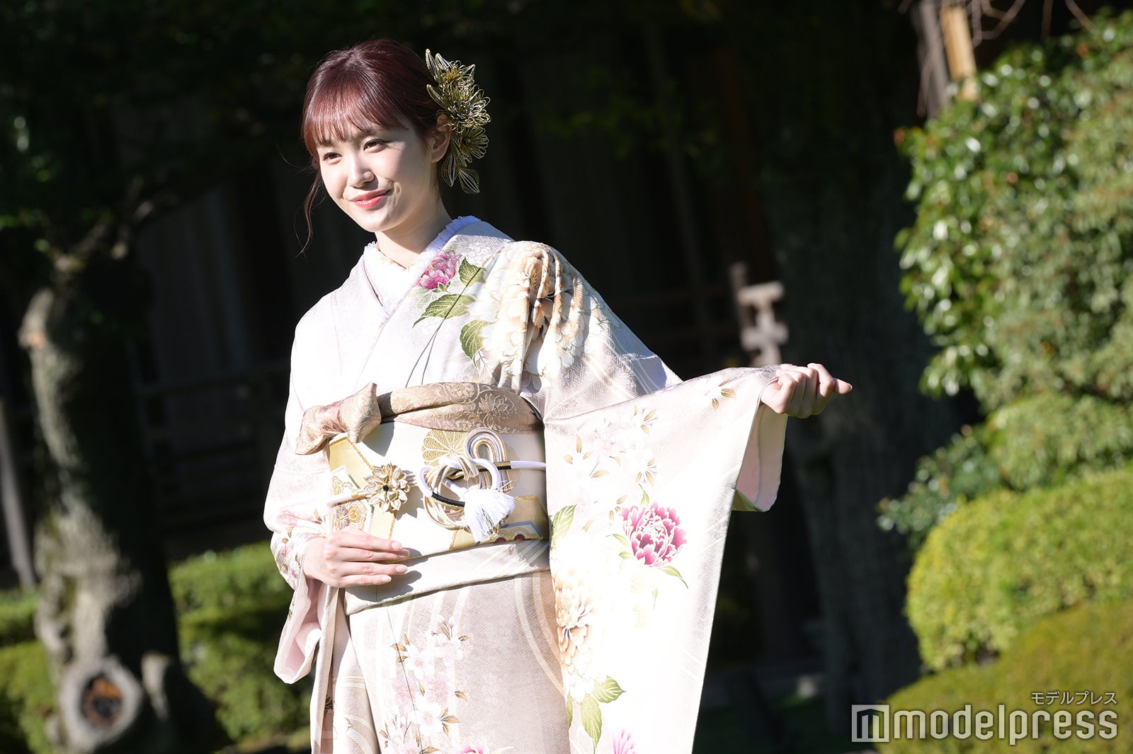 尾碕真花（C）モデルプレス