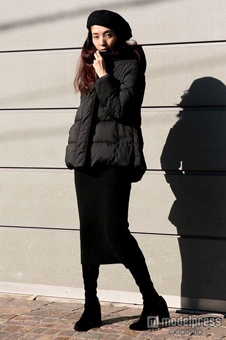 「パウダーソフトダウンショートコート」10,900円(税抜)モデル:大田由香梨さん(スタイリスト)