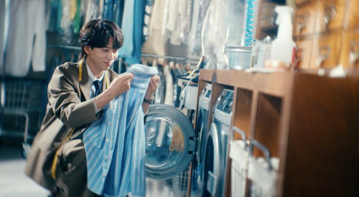 寺西拓人/新WEB-CM「仕立て屋“TAILOR”オープン」篇より(提供写真)