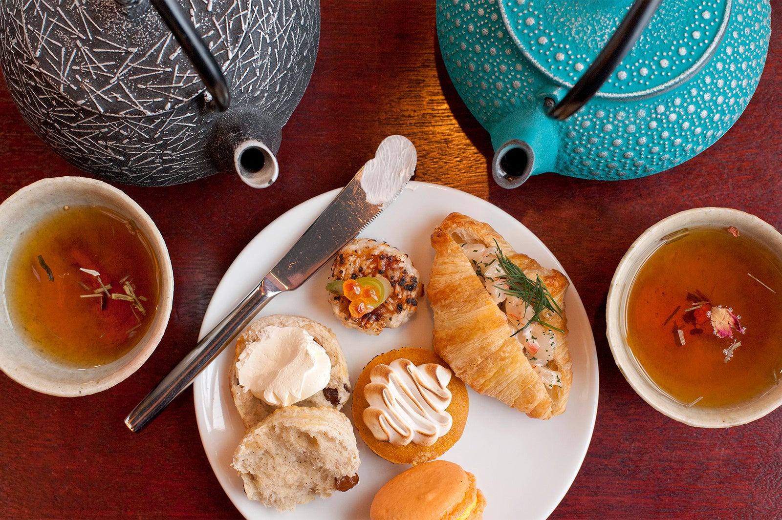 グランド･パシフィック･ホテル内「West Coast Afternoon Tea」／Tourism Victoria