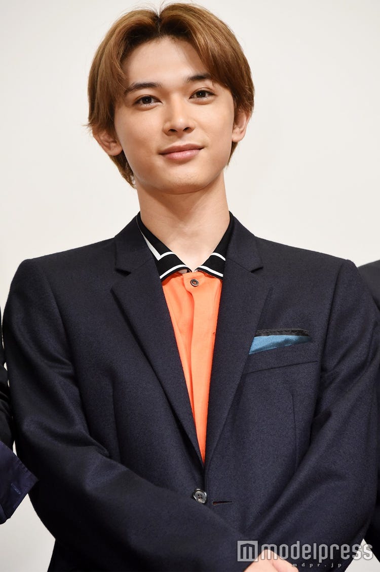 画像2 4 17年注目の俳優 吉沢亮の 異名 がすごい 歩くイケメン彫刻 平成のアラン ドロン モデルプレス