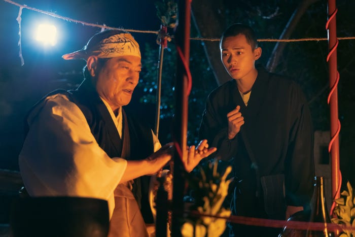 松平健、中山翔貴(C)「しろめし修行僧」製作委員会