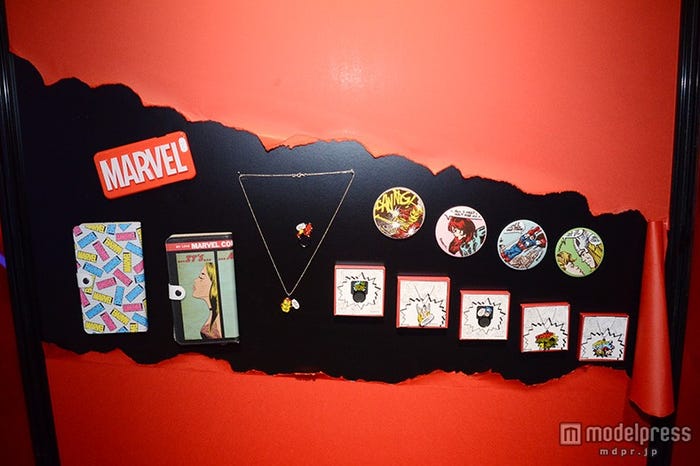 「マーベル・スペシャルブース」/女子マーベルアイテム/「D23 Expo Japan 2015」