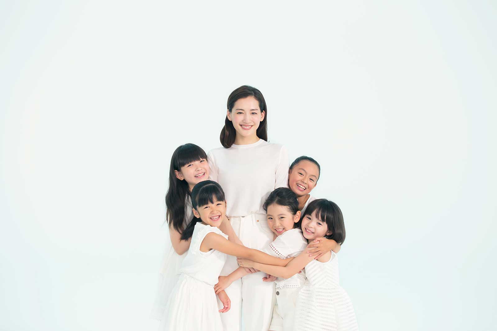 「あなたの夢は、何ですか？」綾瀬はるか｜SK-II Japan 動画より