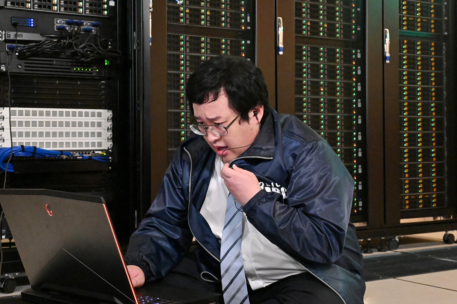 ぐんぴぃ「新空港占拠」第4話より（C）日本テレビ