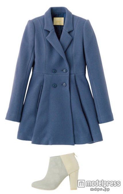 ふんわりと裾広がりのコートでエレガントに