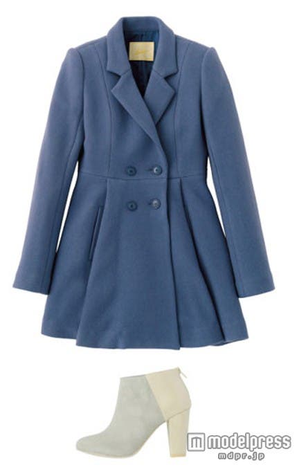 ふんわりと裾広がりのコートでエレガントに