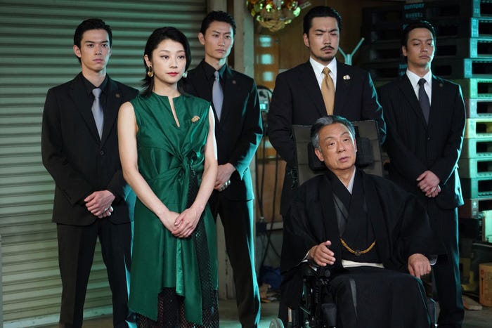 小池栄子・梅沢富雄/「ゼロ 一獲千金ゲーム」第1話より(C)日本テレビ